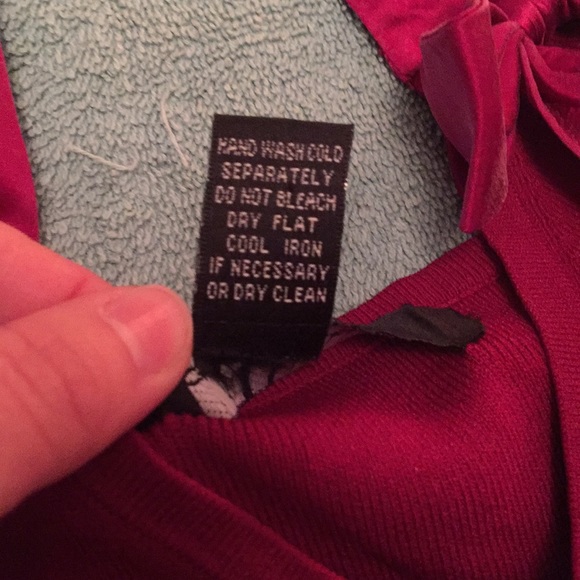 Knit & Silk halter top - Picture 5 of 8